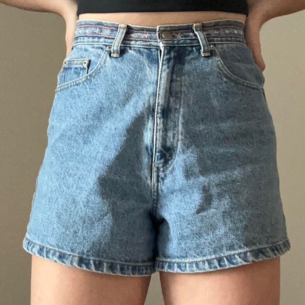 MODA Intl high rise vintage shorts size 8